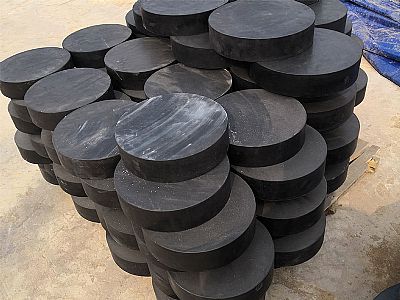丰镇市板式橡胶支座由若干层橡胶片与薄钢板经加压硫化